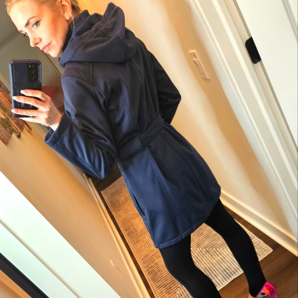 The North Face Sashanna Softshell Belted Coat - SIZE M